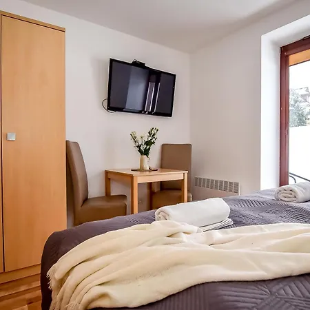 Apartment Aparteo 4f